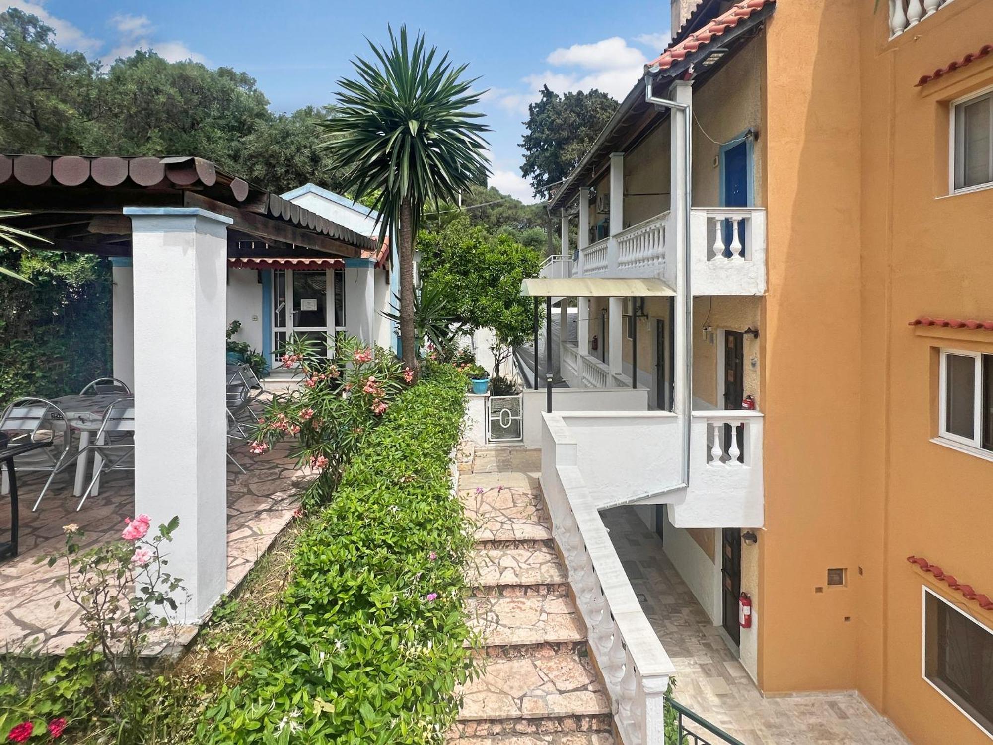 Corfu Andromaches 3* Achílleion
