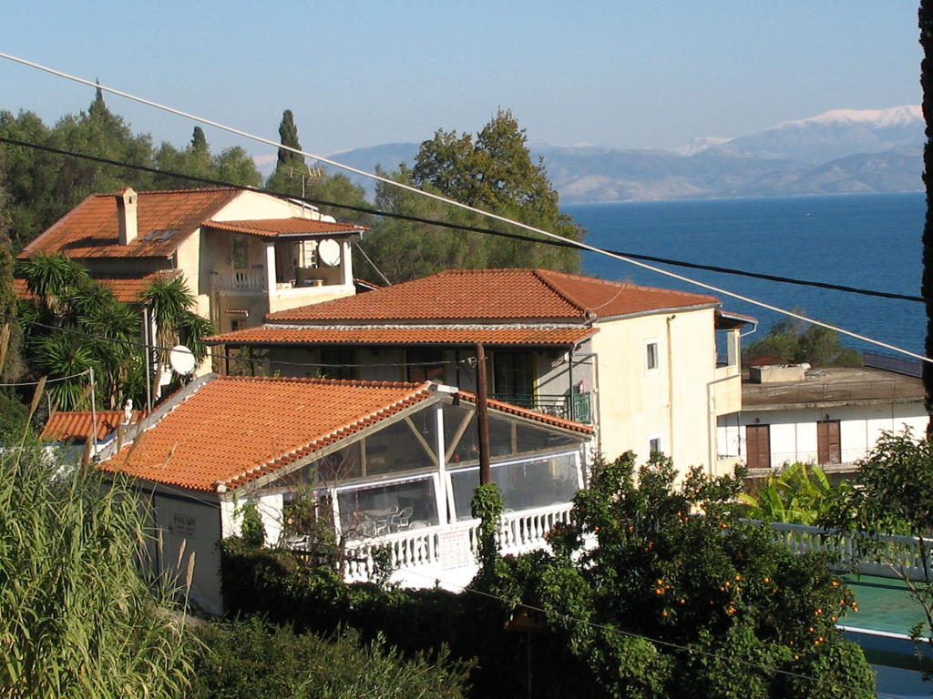 Apartahotel Andromaches 3*